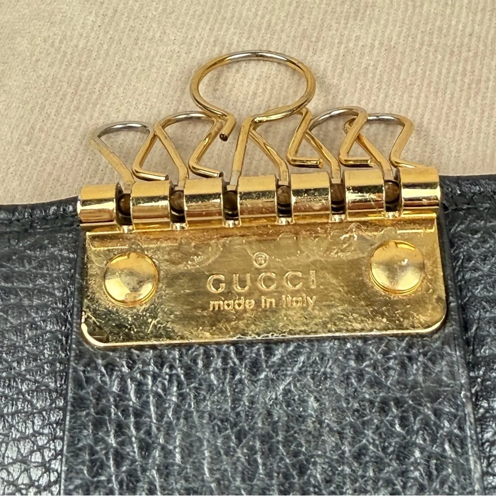 Gucci Marmont GG Leather 6-Key Holder Black Gold Hardware